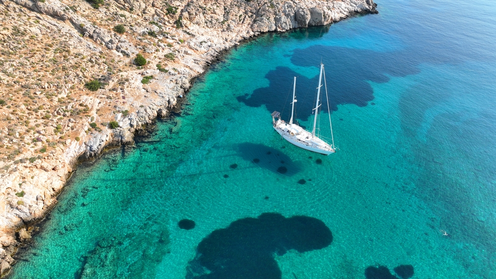 Buying a yacht abroad: what the exchange rate means for your budget