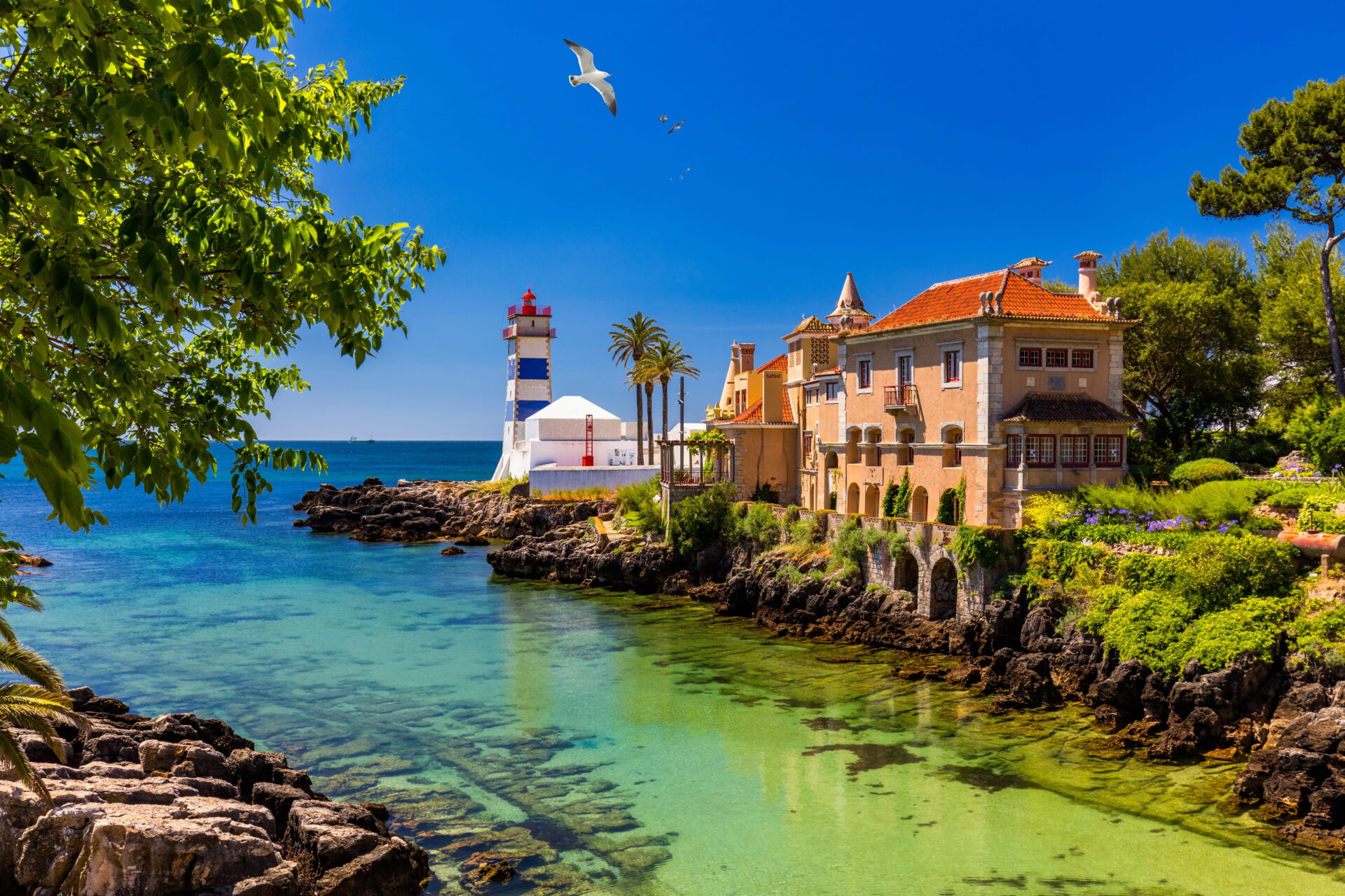 Can foreigners buy property in Portugal?